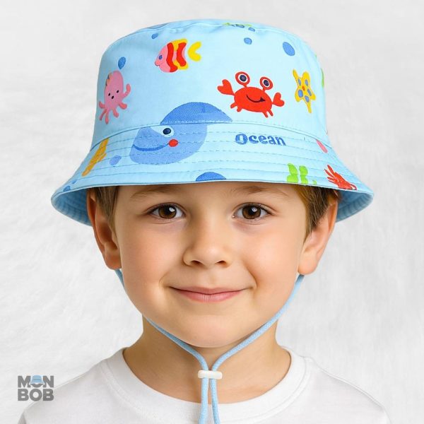 Chapeau enfant bleu pour profiter du soleil en toute sécurité
