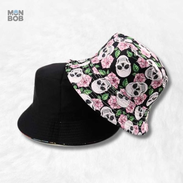 Bob réversible à motifs de crâne