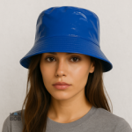 Casquette imperméable en bleu pour la pluie