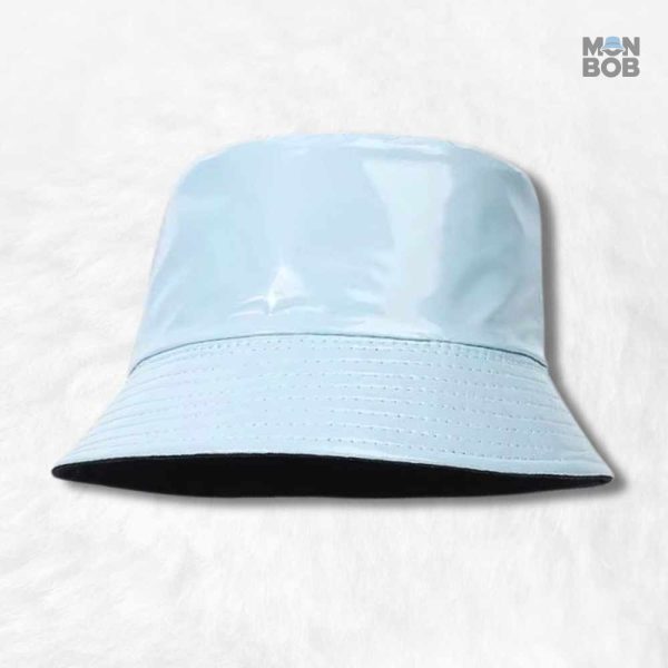 Bob de Pluie Bleu Ciel, accessoire idéal pour les jours pluvieux