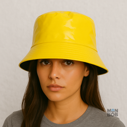 Chapeau imperméable jaune, idéal pour les jours de pluie
