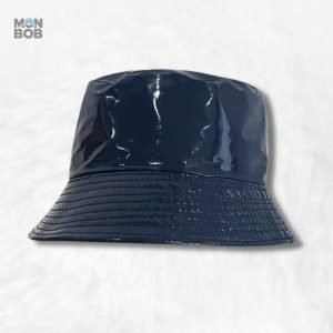 Bob de Pluie Marine pour un style pratique et tendance