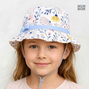 Chapeau enfant fleuri, parfait pour les journées ensoleillées
