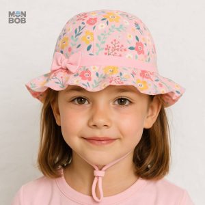 Chapeau enfant floral en rose pour un style fun