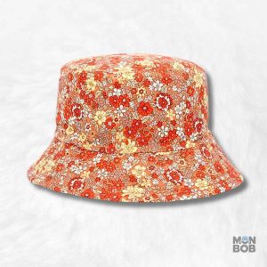 Bob fleuri réversible pour un look festival stylé