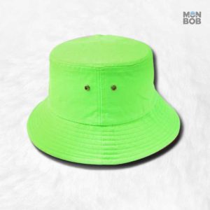 Bob fluo coloré, accessoire de festival incontournable