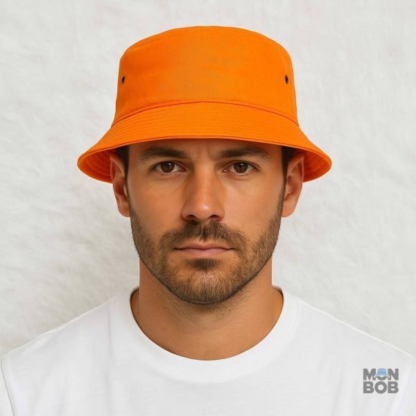 Chapeau fluo, parfaite touche de couleur pour votre look