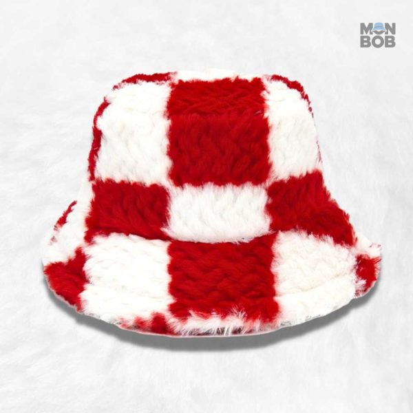 Accessoire mode : bob à carreaux en fourrure chaude