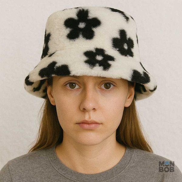 Bob tendance en fourrure avec imprimé floral élégant