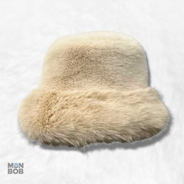 Bob élégant pour un look d'hiver chic et décontracté