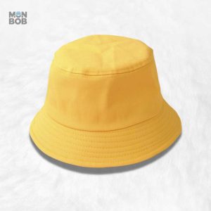 Bob jaune uni, accessoire de mode essentiel pour l'été