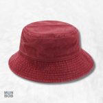 Bob en jean rouge tendance et décontracté
