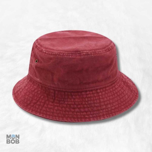 Bob en jean rouge tendance et décontracté
