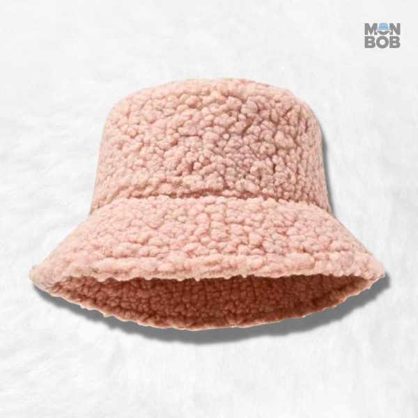 Chapeau bob en moumoute, parfait pour l'hiver