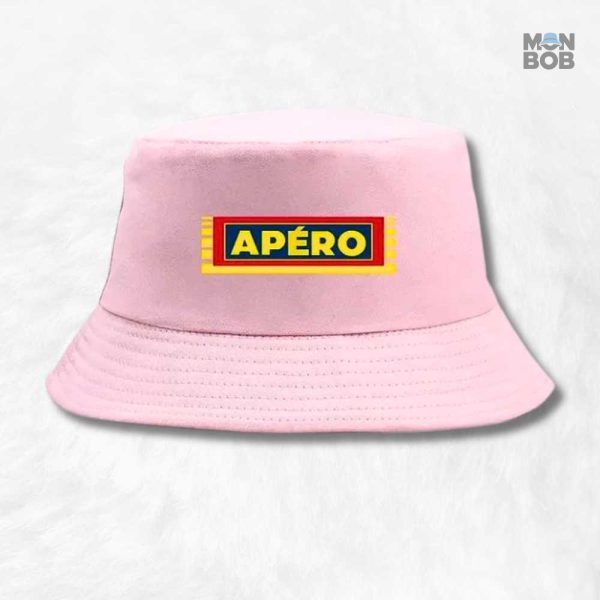 Accessoire de mode : bob Pastis pour une ambiance festive