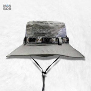 Bob Randonnée avec Ficelle, idéal pour vos aventures en extérieur