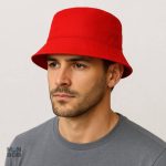 Chapeau bob homme en rouge, style décontracté et moderne