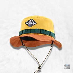 Bob safari jaune avec ficelle pour un look décontracté