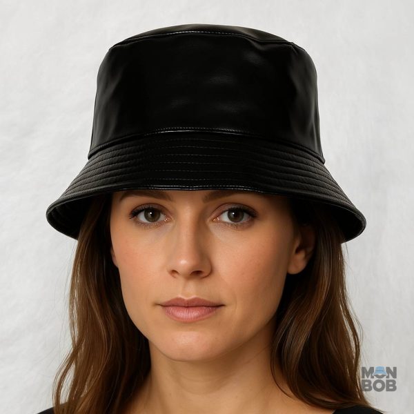 Accessoire mode : bob vinyle réversible