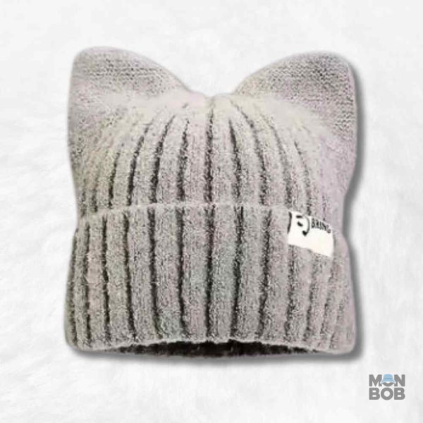 Bonnet à oreilles de chat gris pour un look amusant et original