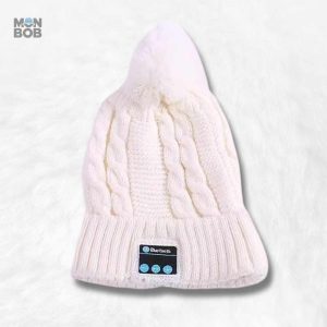 Bonnet Bluetooth blanc avec pompon pour un style moderne