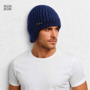 Accessoire chaud et stylé, bonnet bleu pour l'hiver