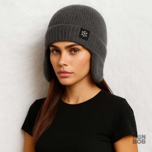 Bonnet cache-oreilles laine grise, style confortable
