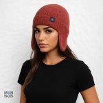 Bonnet en laine rouge pour protéger les oreilles