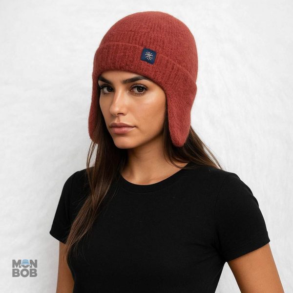 Bonnet en laine rouge pour protéger les oreilles