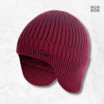 Bonnet rouge avec cache-oreilles pour un look chaleureux et tendance