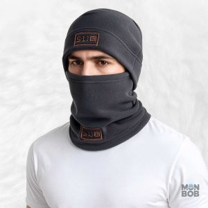 Cagoule en polaire grise, idéale pour l'hiver et les activités extérieures
