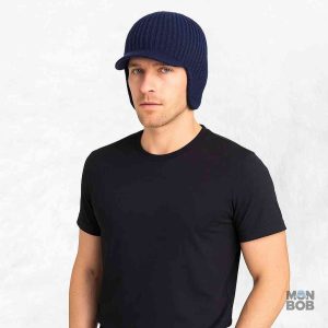 Casquette bleu avec cache oreilles pour l'hiver