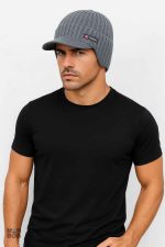 Accessoire hiver : casquette cache oreille en gris
