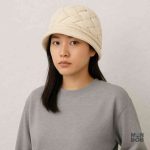 Accessoire mode féminin : bonnet casquette beige tendance
