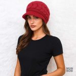 Casquette bonnet femme rouge pour un look décontracté