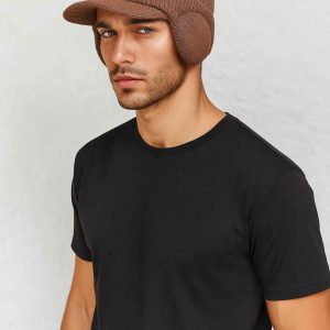 Casquette marron Skullies, accessoire tendance pour l'hiver