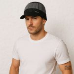 Accessoire de sport : bonnet avec visière intégrée