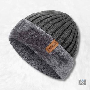 Bonnet chaud gris pour affronter le froid avec style