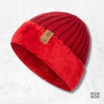 Bonnet chaud rouge pour un style hivernal et confortable