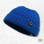 Bonnet court femme bleu élégant et confortable