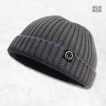 Bonnet Court Femme gris élégant pour un style tendance