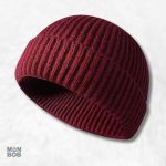 Bonnet court tricot bordeaux pour un style moderne et chaleureux