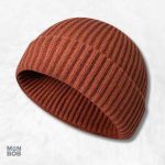 Bonnet court tricot brique, accessoire mode essentiel
