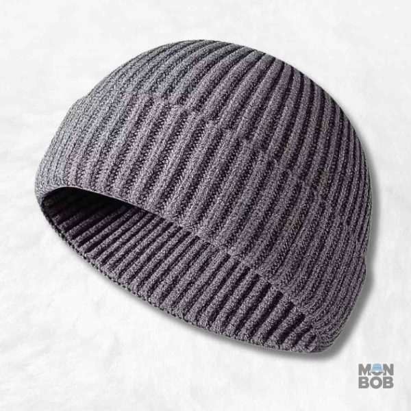 Bonnet Tricot gris court pour un style décontracté