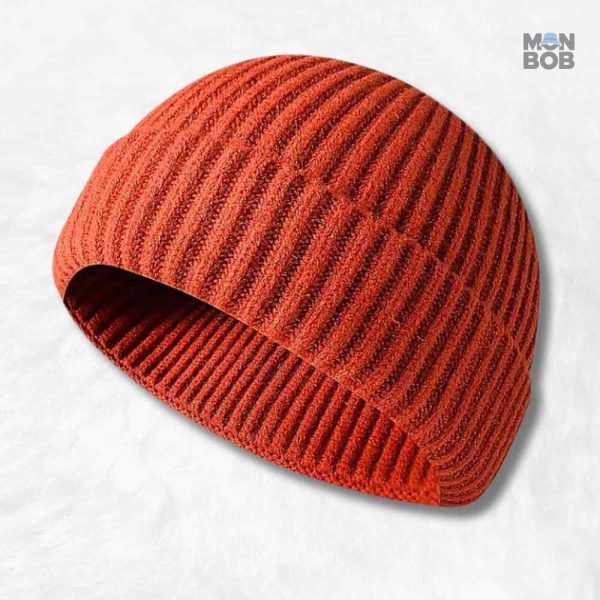 Bonnet Court Tricot orange pour un style hivernal chaleureux