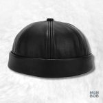 Bonnet Docker Ciré noir pour un style maritime élégant