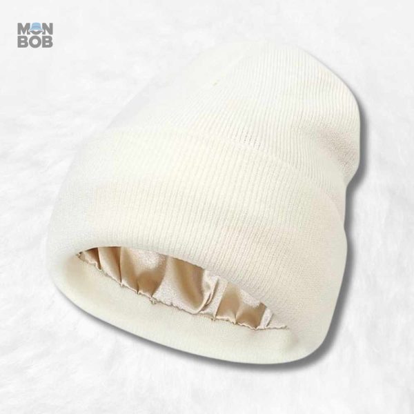 Bonnet Doublé Satin Blanc élégant et confortable