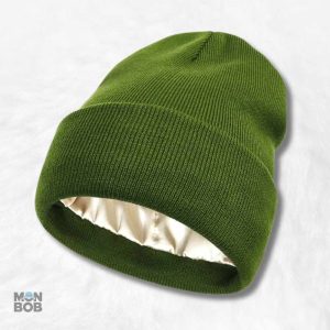 Bonnet Doublé Satin Vert élégant et confortable