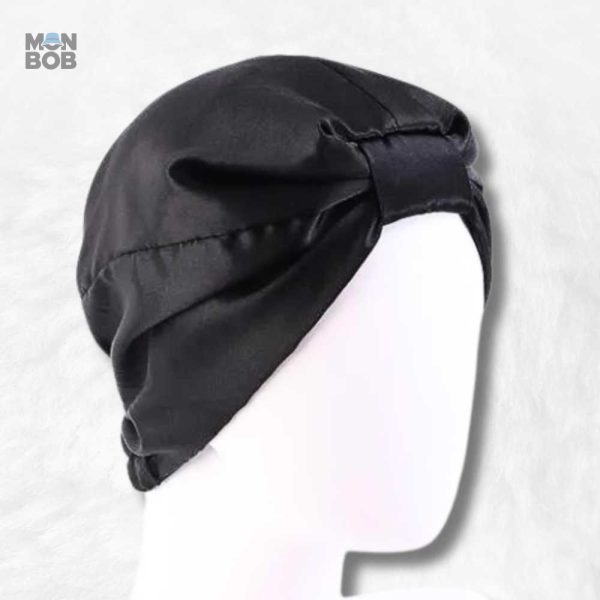 Bonnet en Satin Noir Papillon