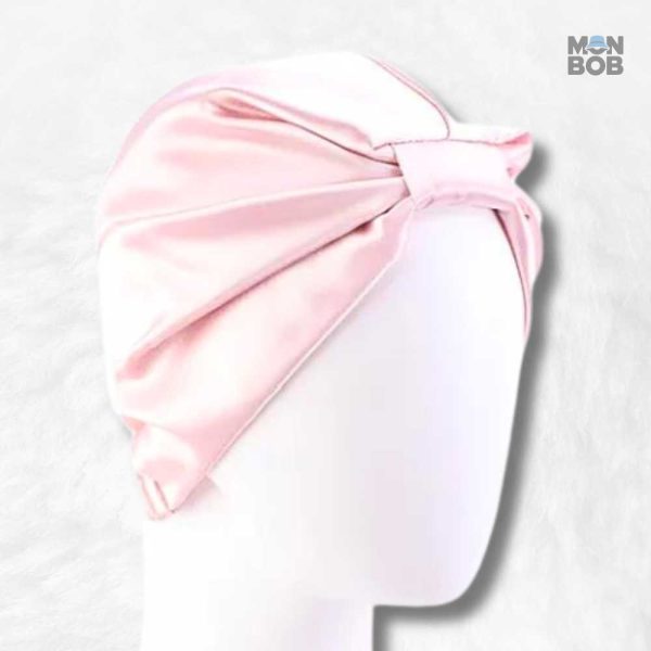 Bonnet Satin Rose Pale avec motif Papillon